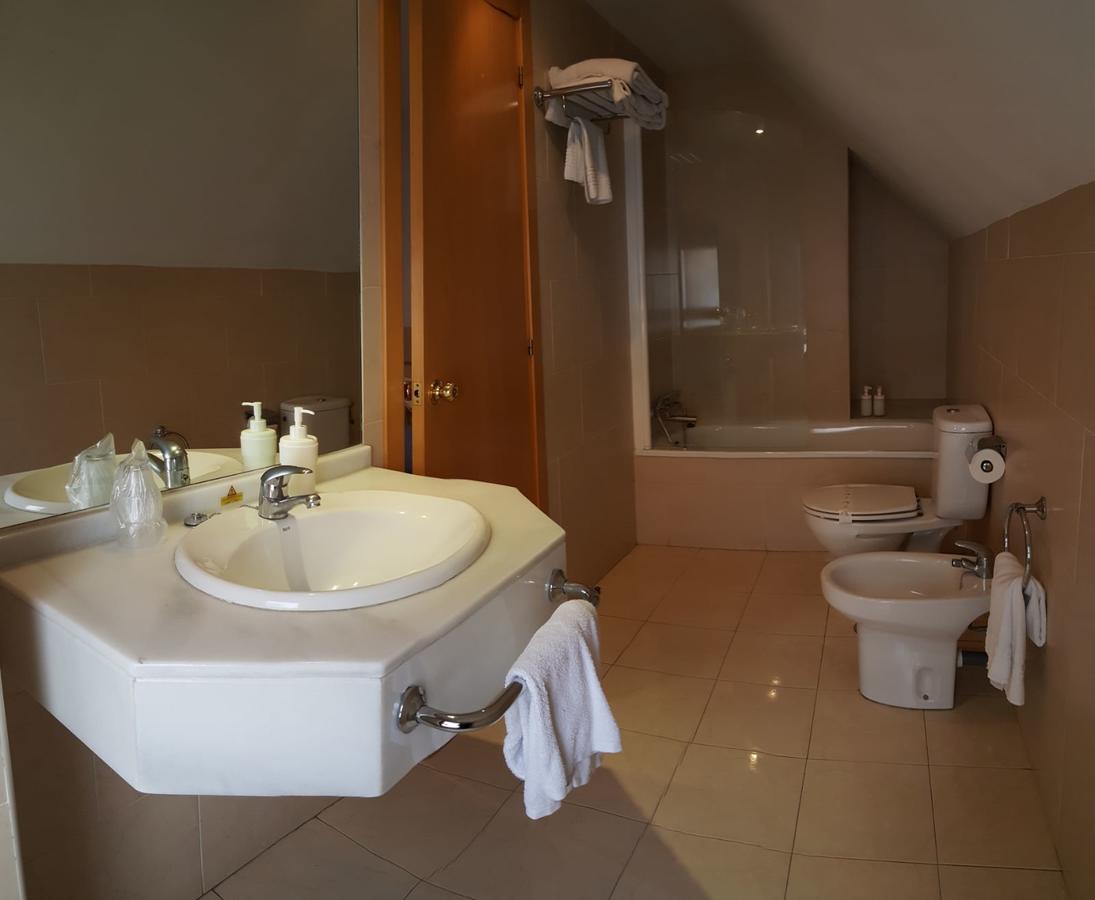 Nap Carta Puebla Hotel Oviedo Ngoại thất bức ảnh